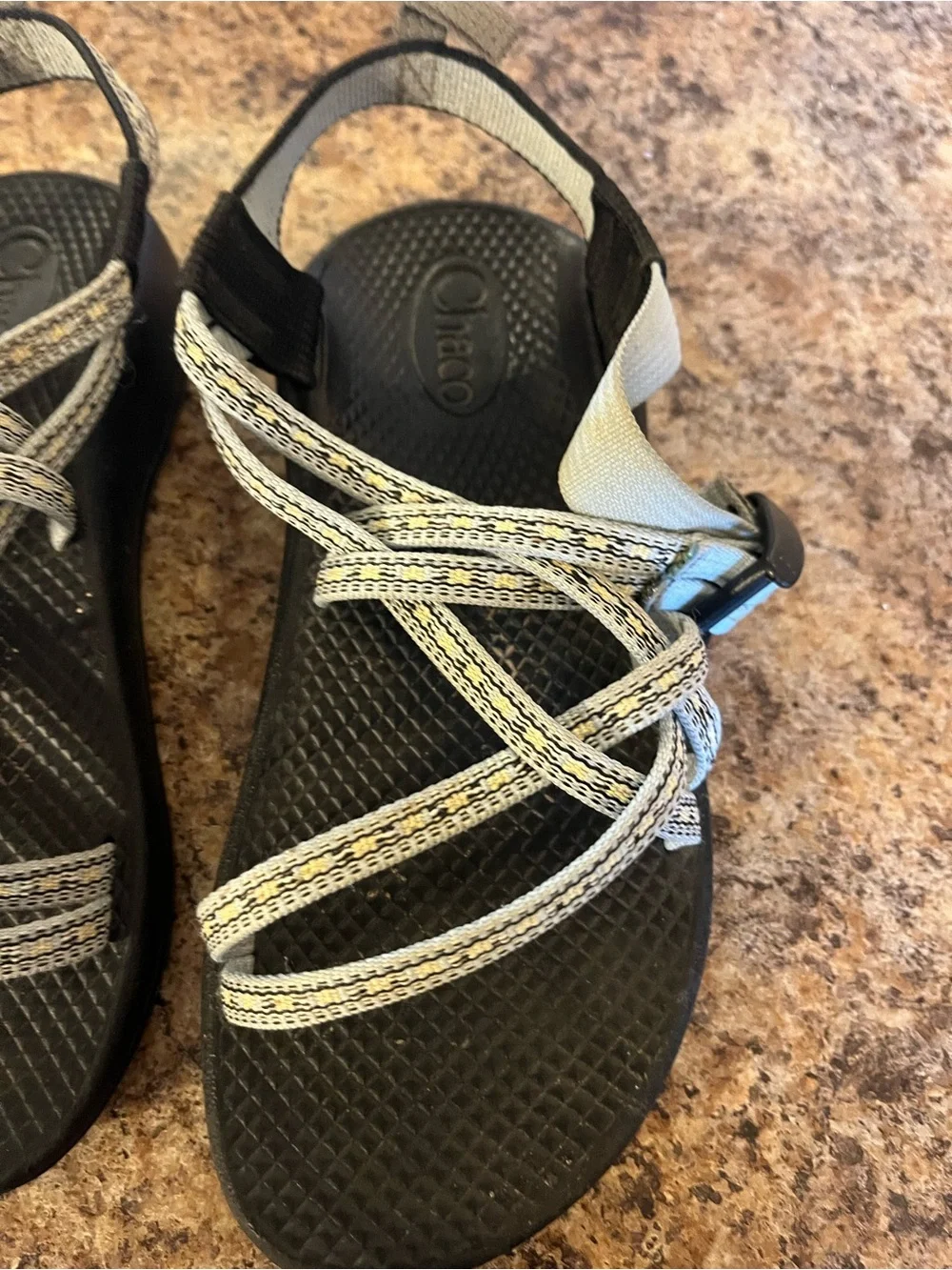 Chaco Kids Black Sandals with‎ Gray Straps